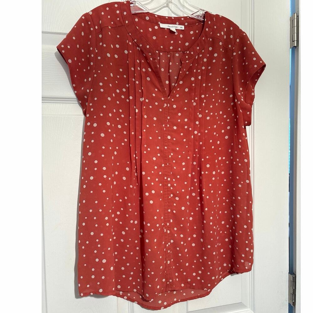 Curvy Plus Fun2Fun Cap Sleeve V-neck Pleats Melon Polka Dots Sz XXL